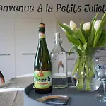 بيت للعطل La Petite Juliette Leuze-en-Hainaut